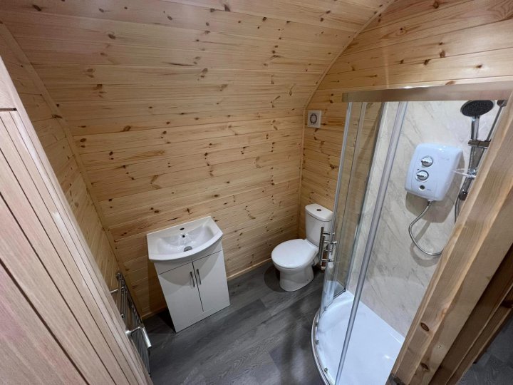 Jorgie Grace Bathroom